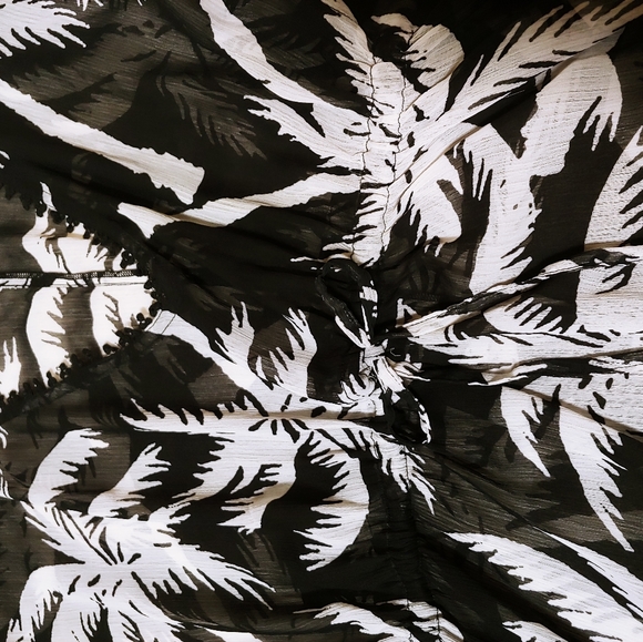 Palm Tree Tee - Picture 9 of 12